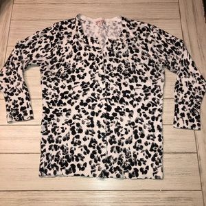 Verona crewneck button  sweater Cardigan